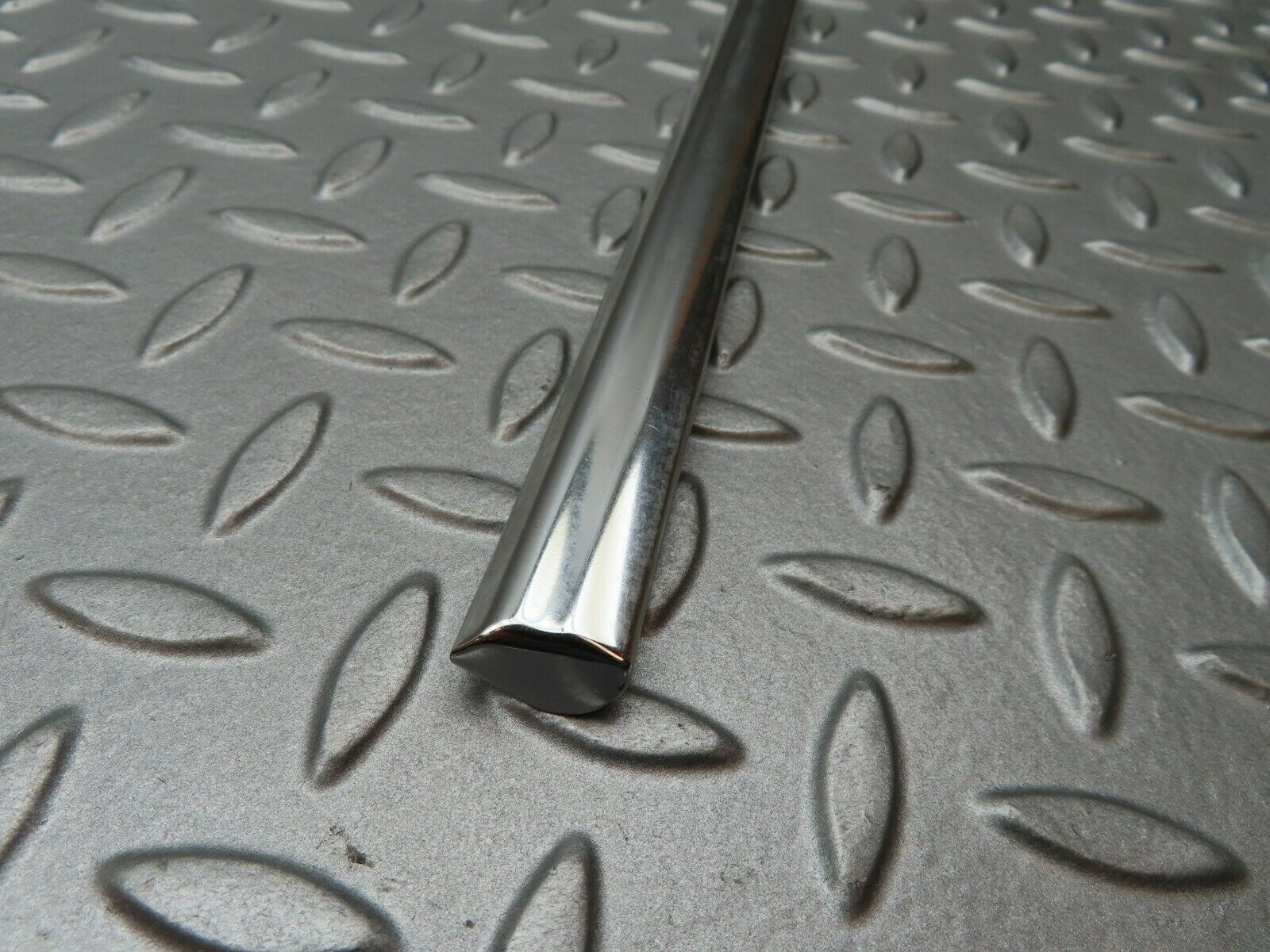 3744 Mercedes-Benz S123 200T Wagon Rear Left Door Chrome Moulding Trim