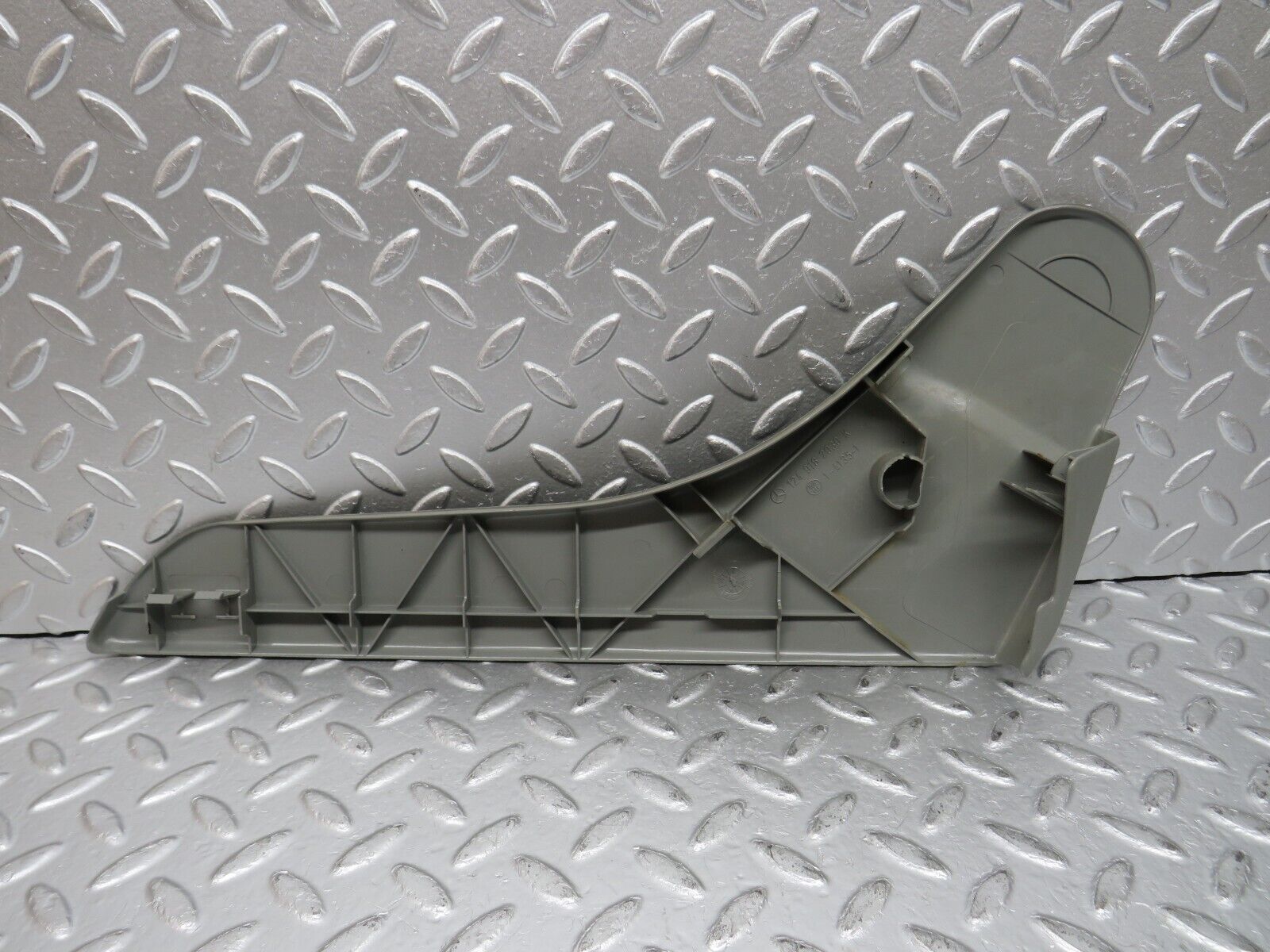 32329 Mercedes-Benz S124 300TE Front Right Electric Seat Cover Trim 1249182030