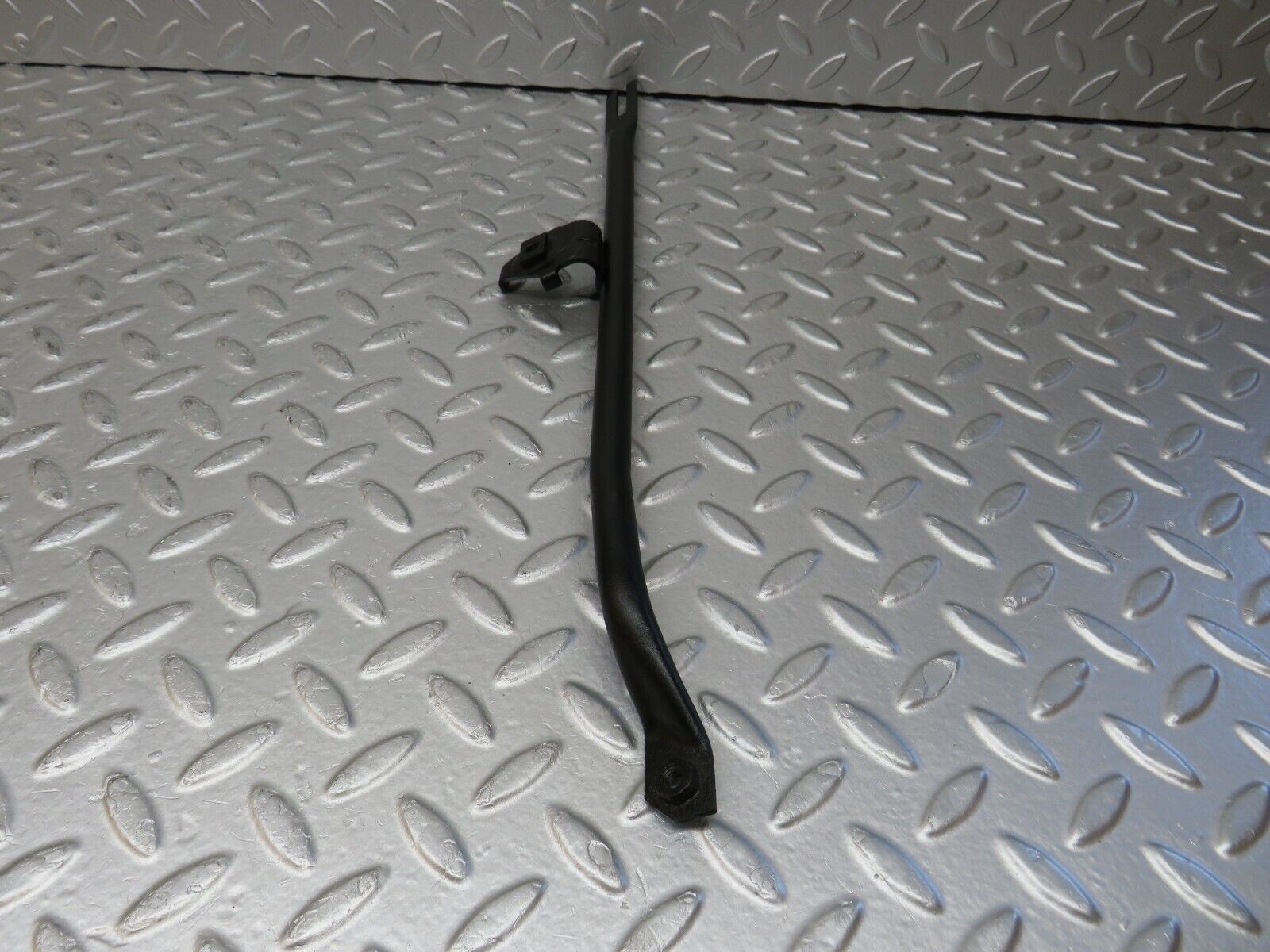 34604 Mercedes-Benz C126 380SEC Coupe Horn Bracket