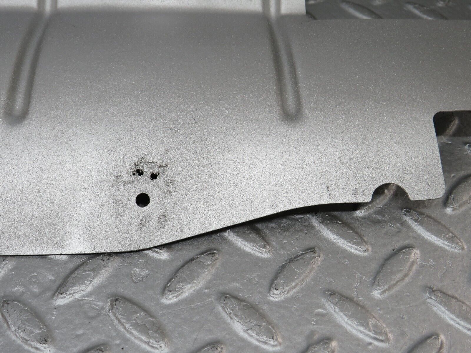 36170 Mercedes-Benz W126 420SE Exhaust Heat Shield