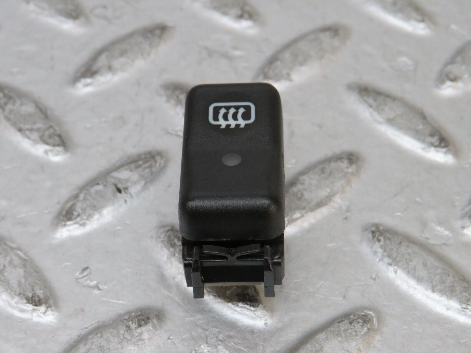 27558 Mercedes-Benz S124 300TE Rear Windscreen Defroster Switch 1298207410