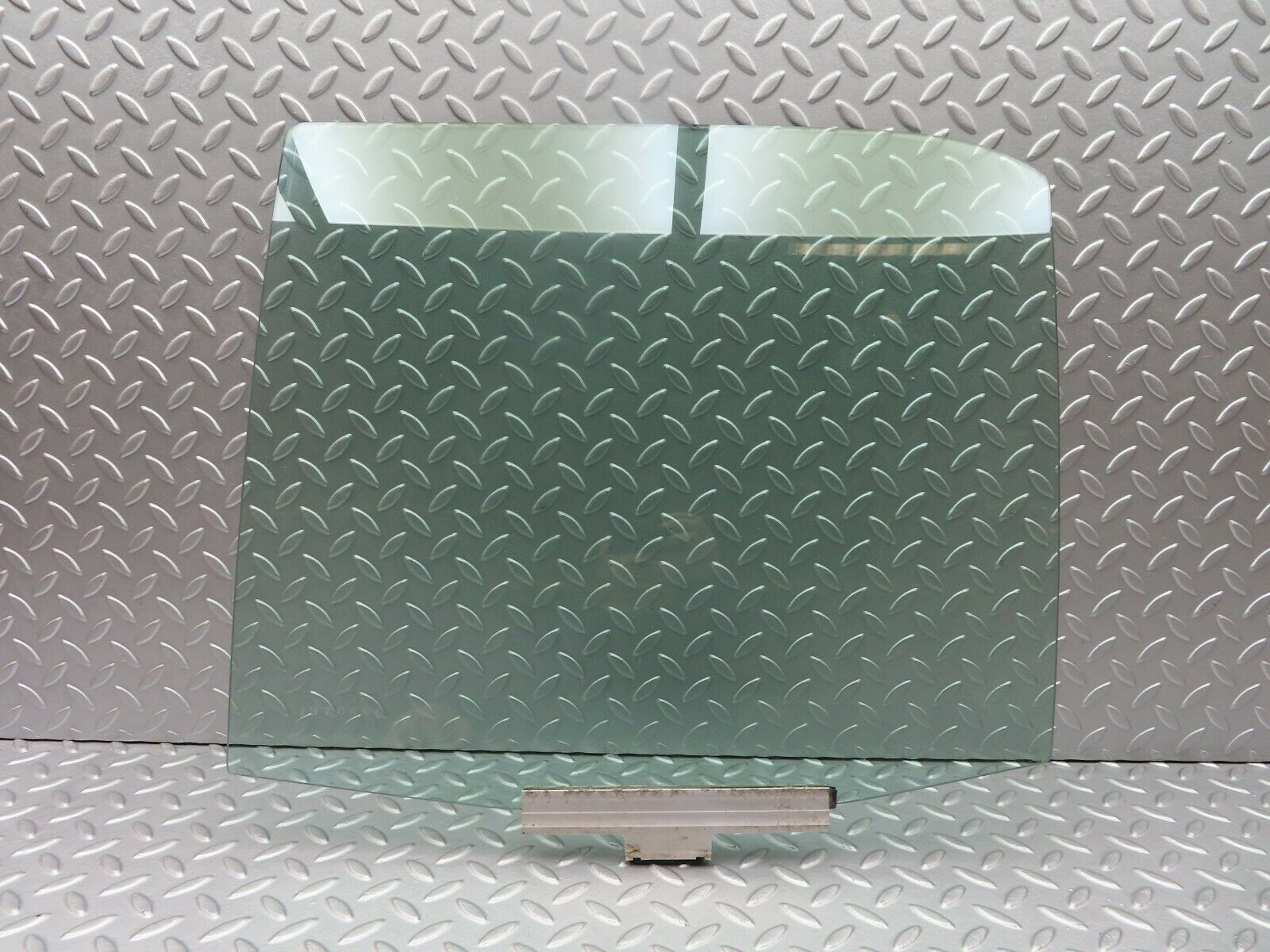 5383 Mercedes-Benz W124 230E Rear Left Door Window Glass