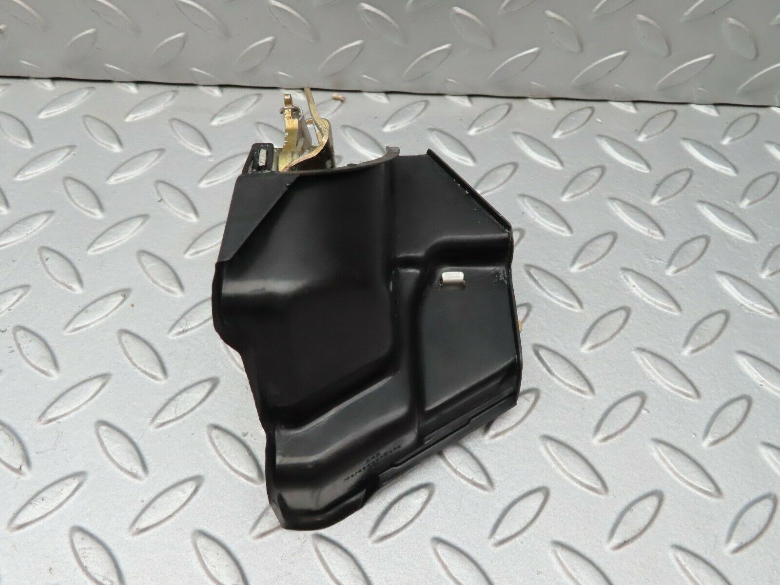 4314 Mercedes-Benz W123 230E Rear Left Door Lock Mechanism