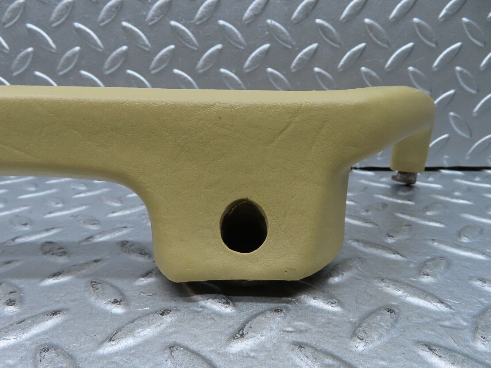 21030 Mercedes-Benz W123 230E Interior Door Handle Front Left Beige 1239701701