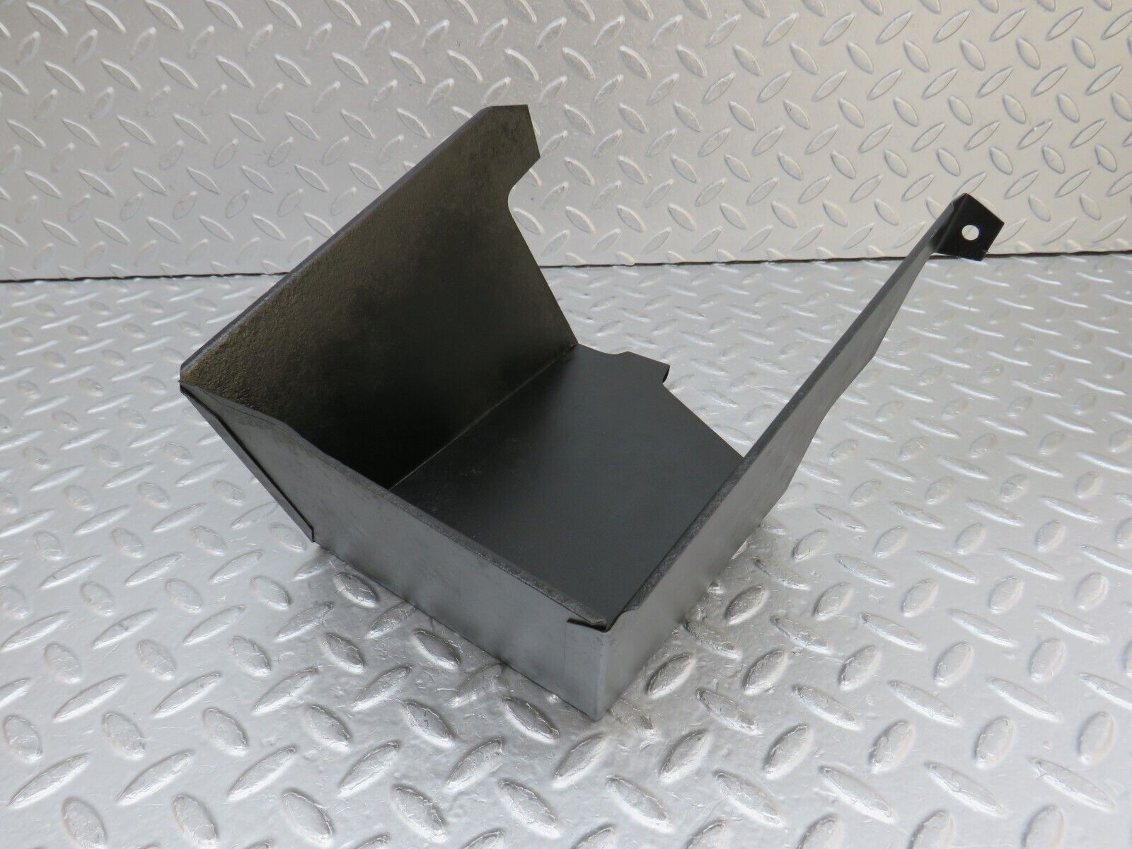 37545 Mercedes-Benz W109 300SEL Fuel Pump Cover