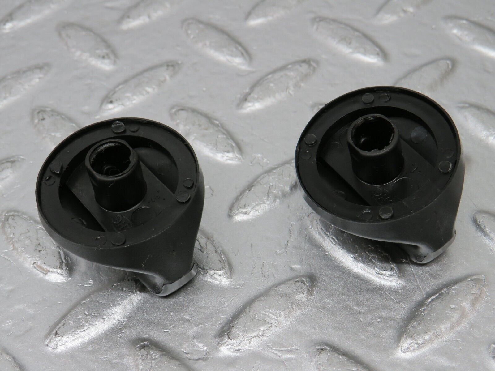 33736 Mercedes-Benz W201 190E 2.0L Heater Control Knob