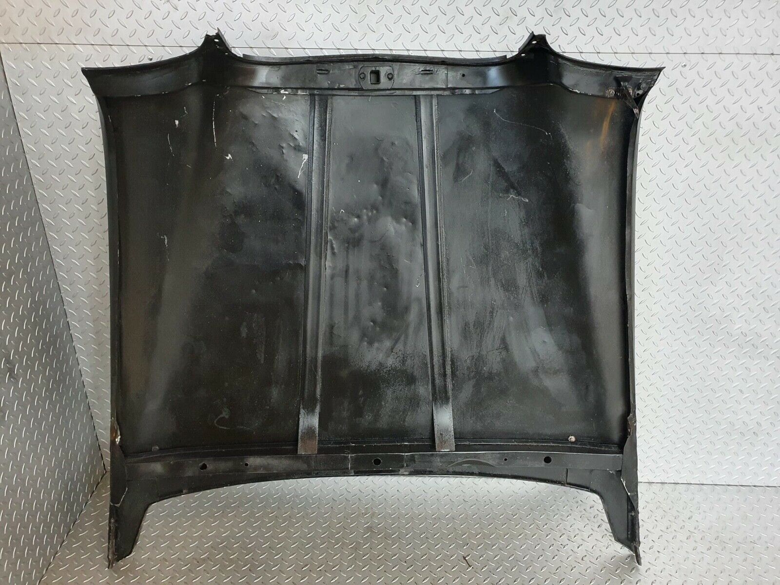 0168 Mercedes-Benz W108 280SE Bonnet