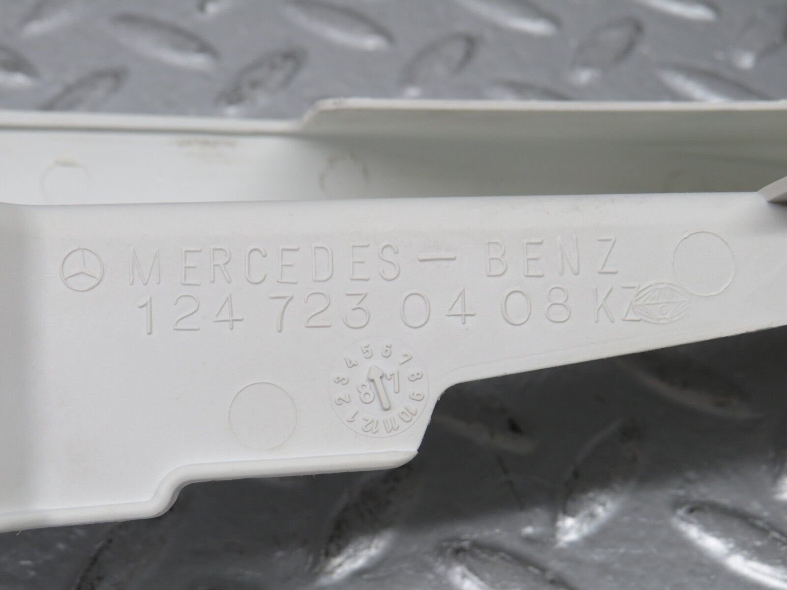 32364 Mercedes-Benz S124 300TE Front Door Lock Cover 2x 1247230408 1247230308