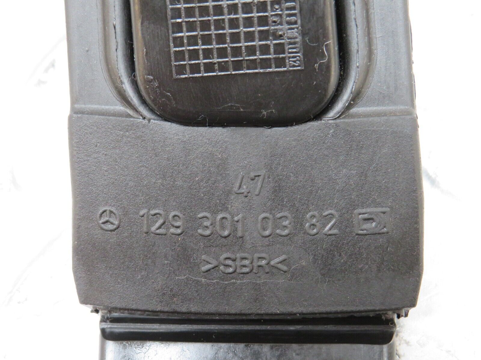 34811 Mercedes-Benz W210 320E Accelerator Pedal & Rubber 2103011820 2203010001