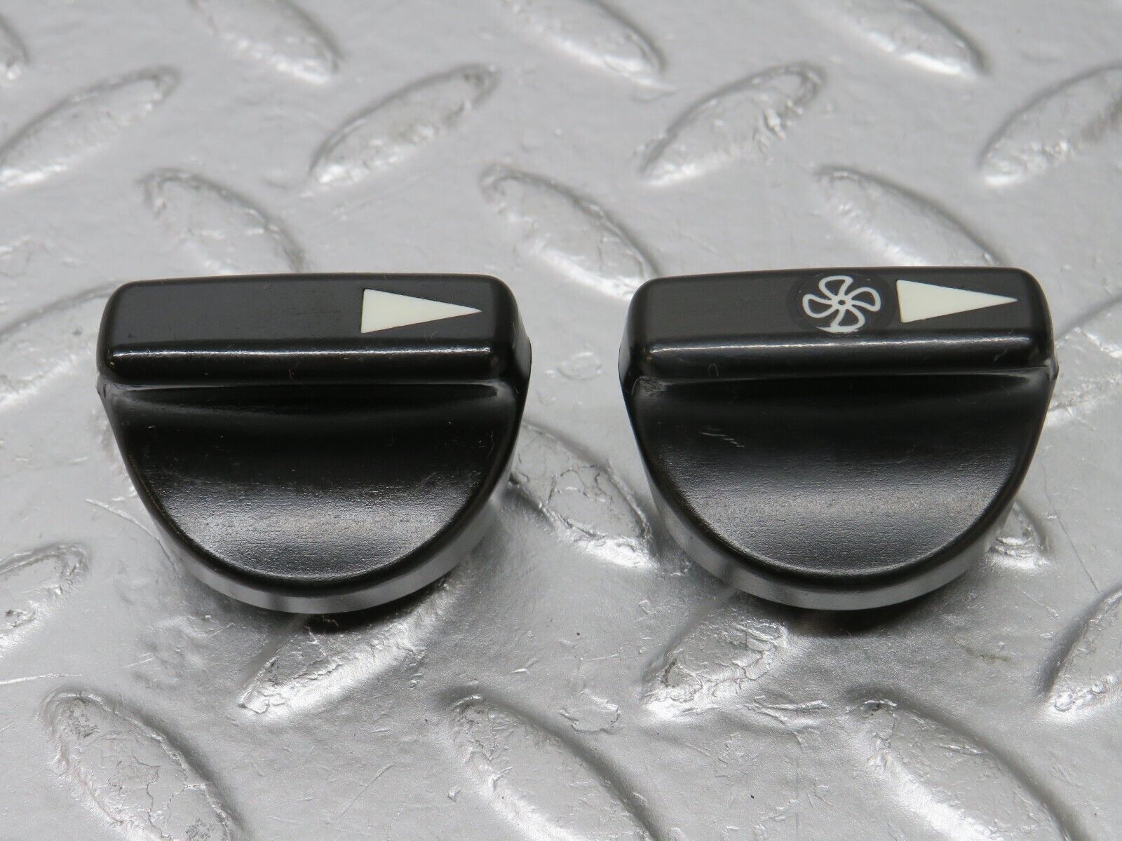 34350 Mercedes-Benz C126 380SEC Coupe Heater Control Knob