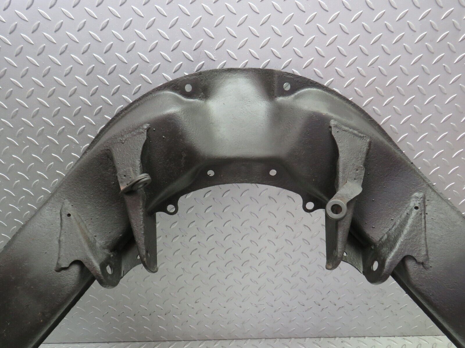 0411 Mercedes-Benz W116 Rear Subframe Axle Carrier Suspension