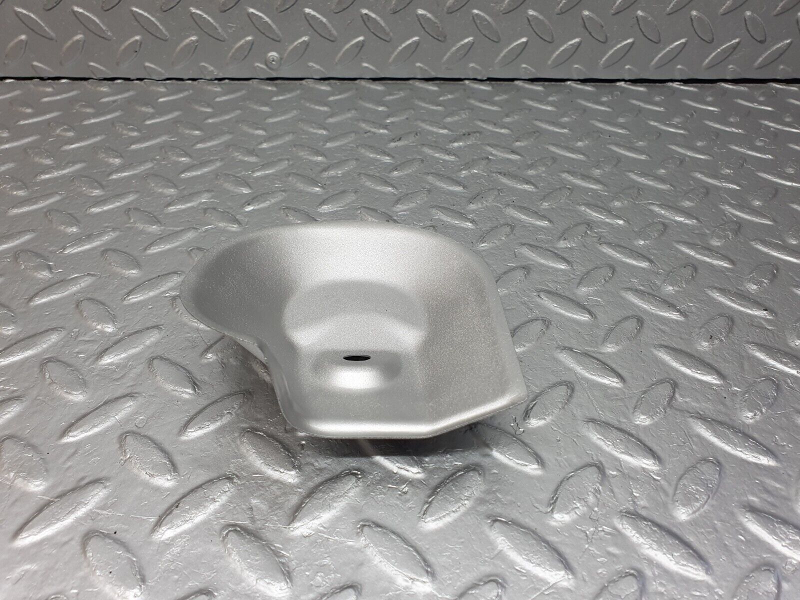 41523 Mercedes-Benz W124 200E Engine Mount Bracket Heat Shield Right Side