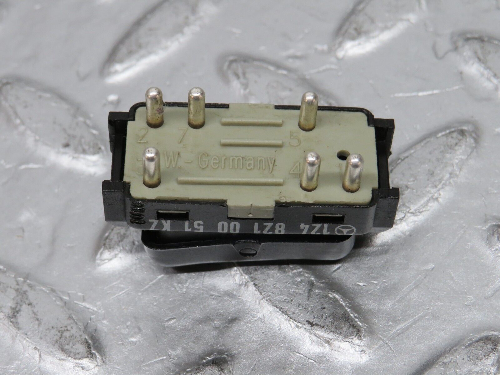 32462 Mercedes-Benz S124 300TE Wagon Tailgate Window Washer Switch 1248210051