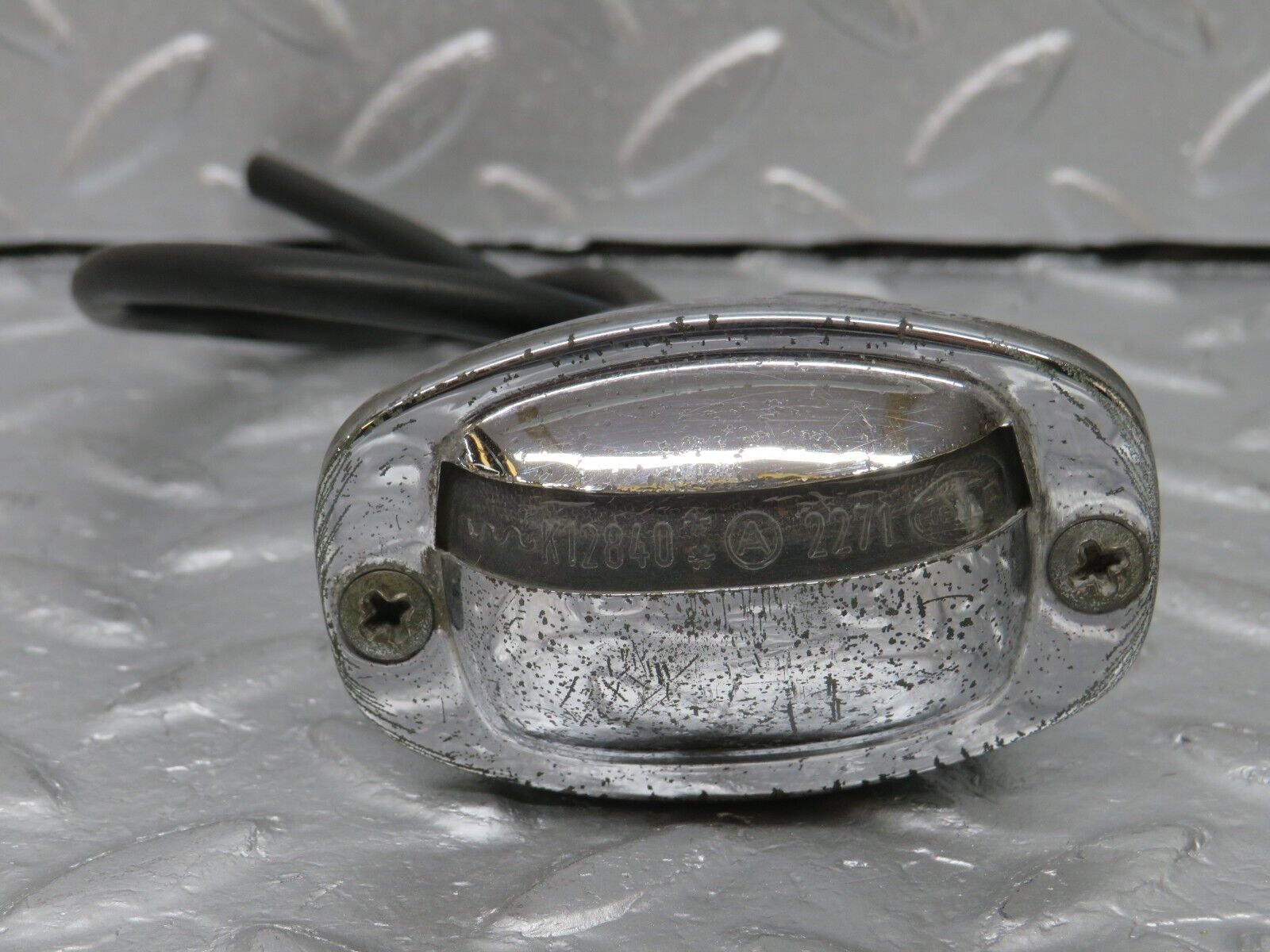 40310 Mercedes-Benz W110 230 number Plate Light K12867 K12840