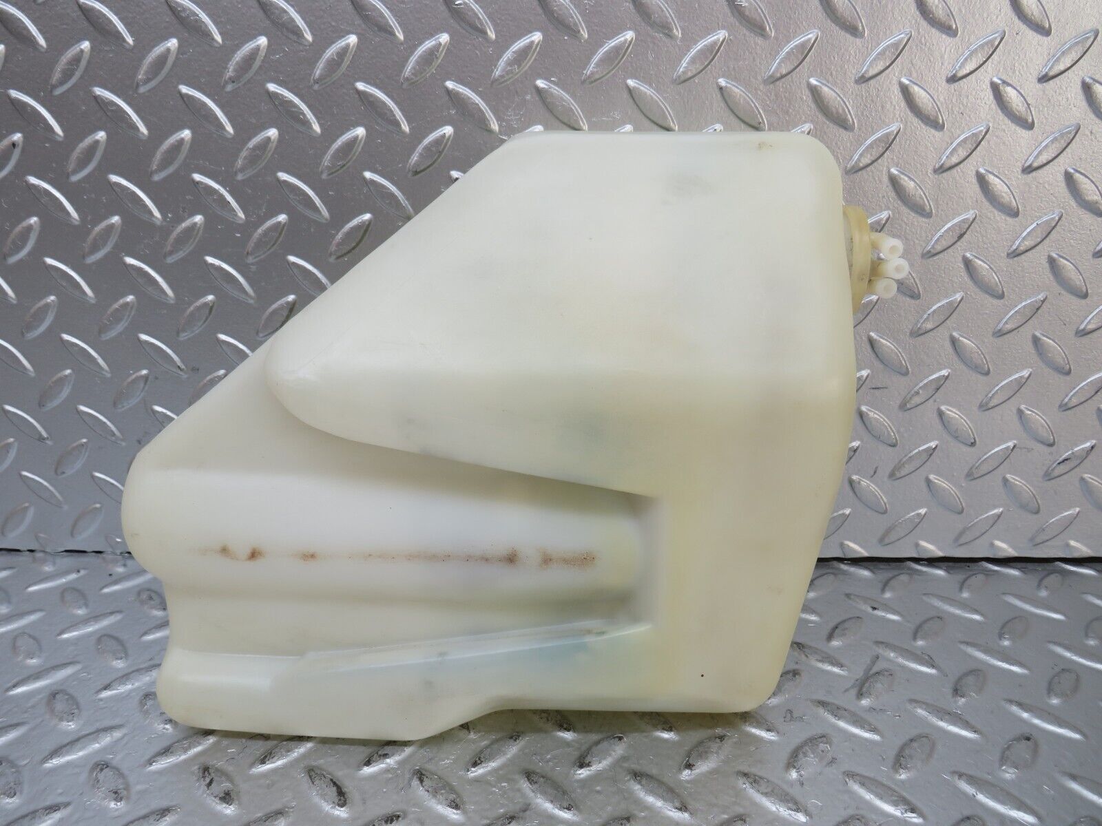 26112 Mercedes-Benz W116 450SE Windscreen Washer Fluid Reservoir Tank