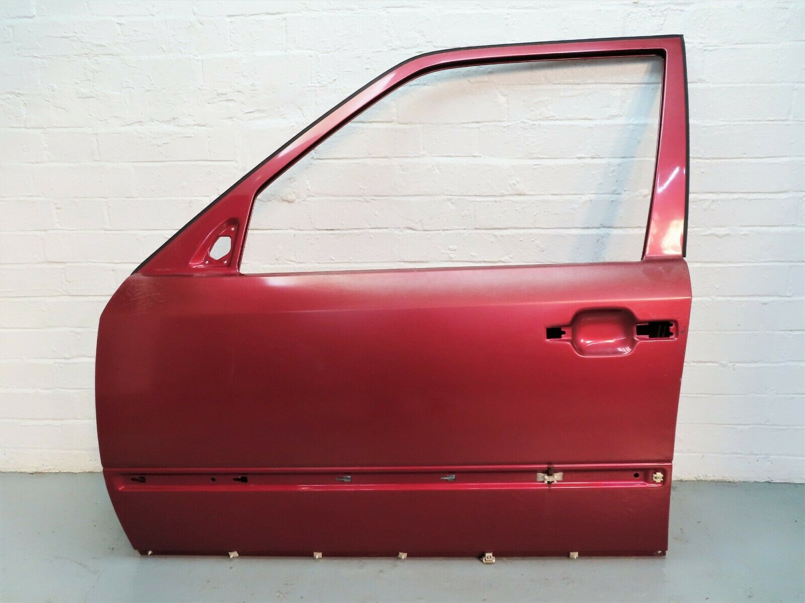 6696 Mercedes-Benz S124 E220 Wagon Front Left Door