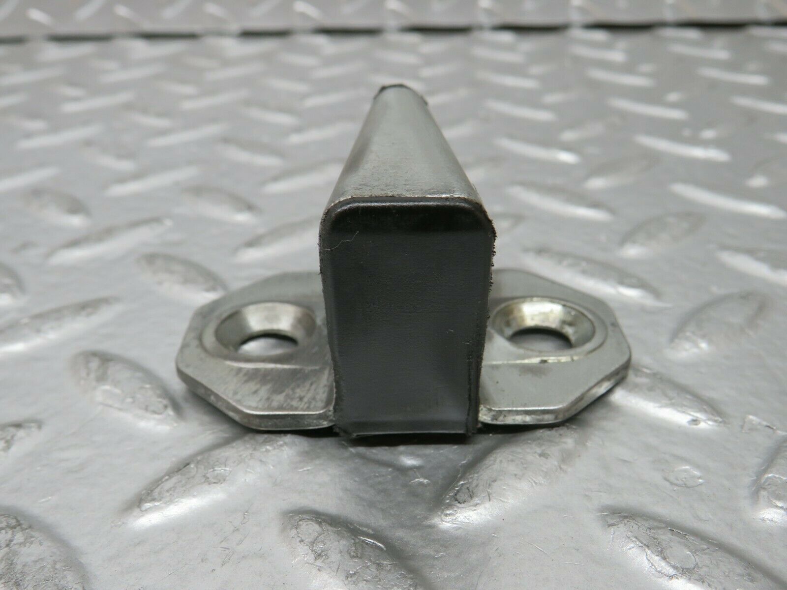 24312 Mercedes-Benz S124 220TE Wagon Door Lock Latch