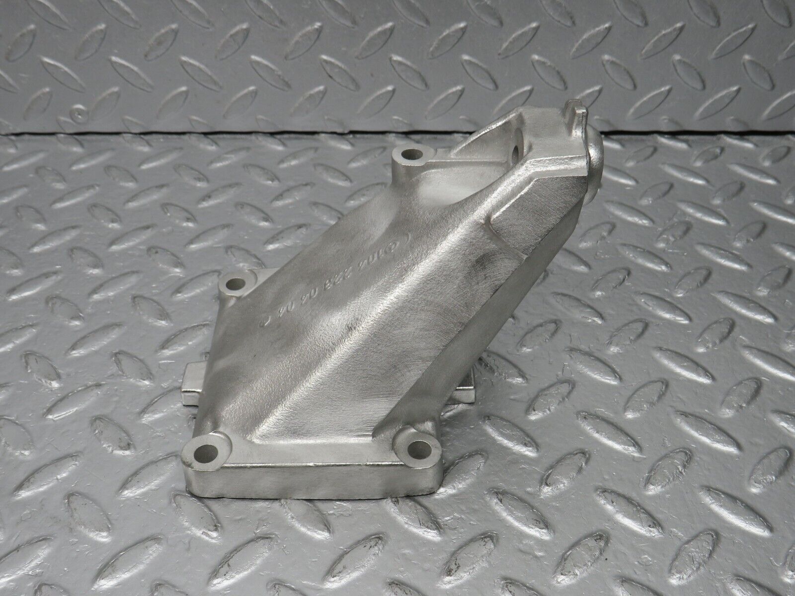 39427 Mercedes-Benz R129 320SL Coupe Engine Mount Bracket Left Side 1042230404