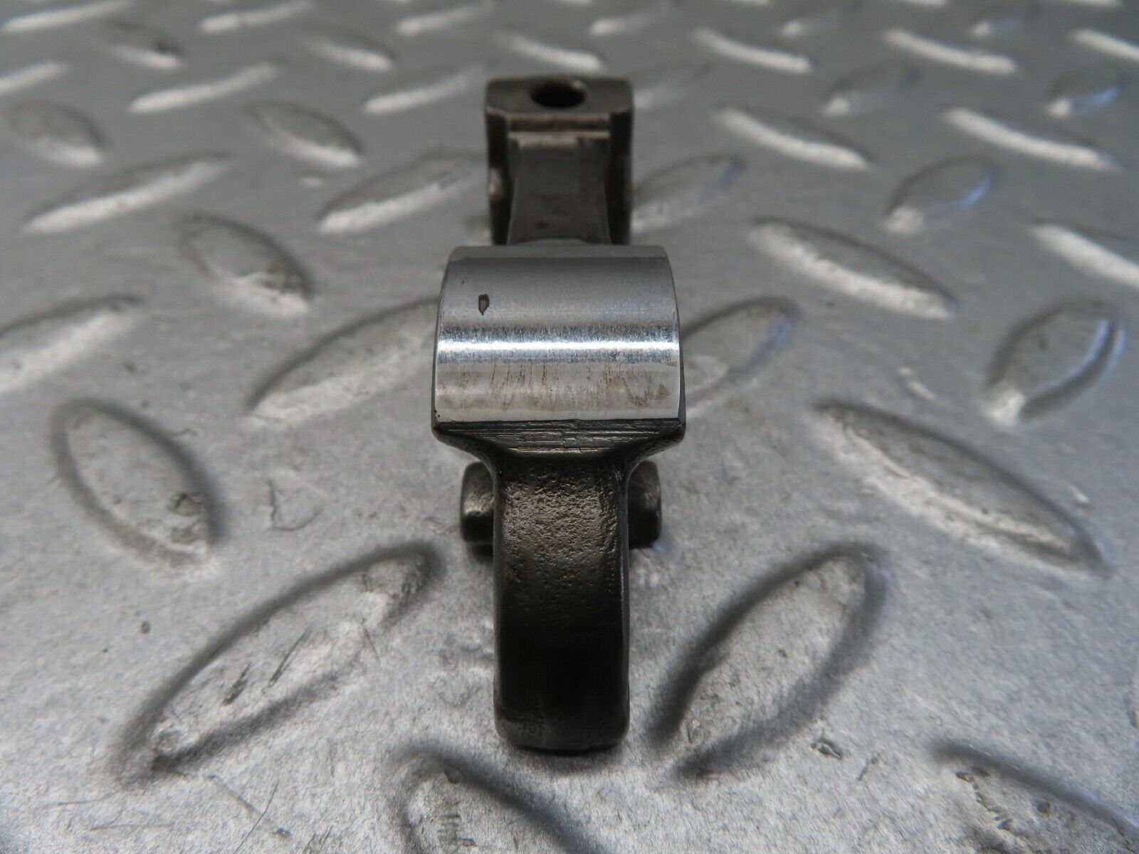 13376 Mercedes-Benz W111 230S Valve Rocker Arm With Retaining Spring