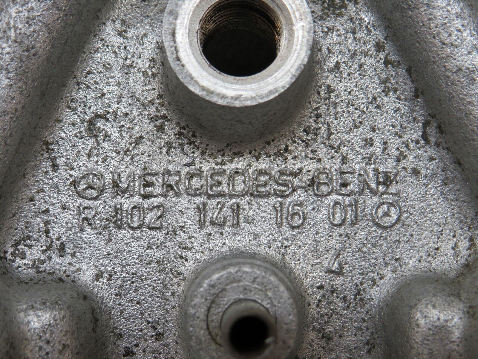 25625 Mercedes-Benz W123 200 Intake Manifold 1021411601