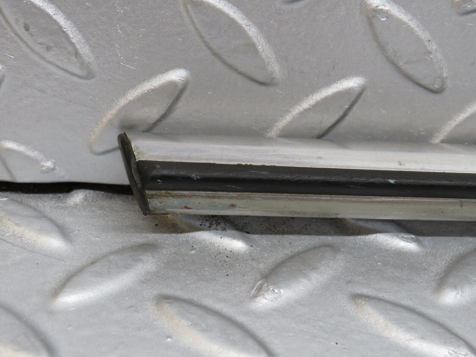 35775 Mercedes-Benz W108 Rear Right Door Centre Moulding Trim