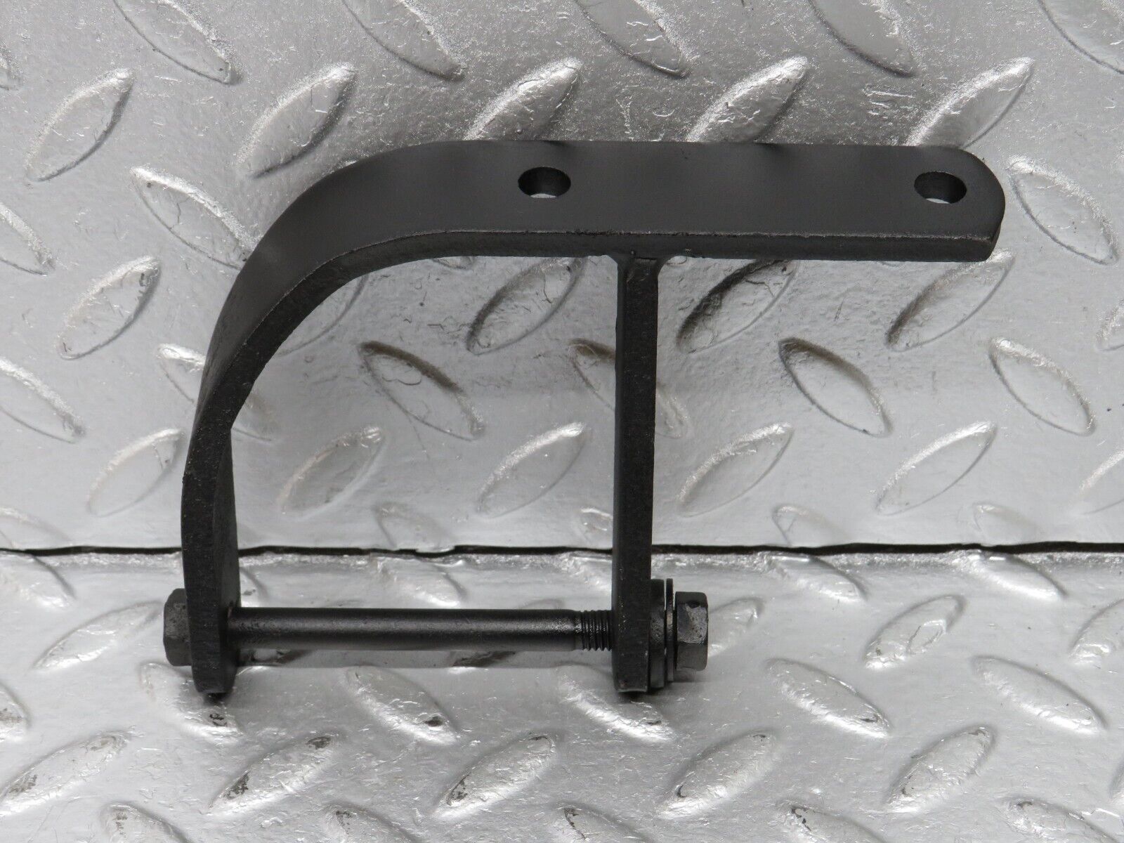 40442 Mercedes-Benz W110 230 Mount Support Bracket