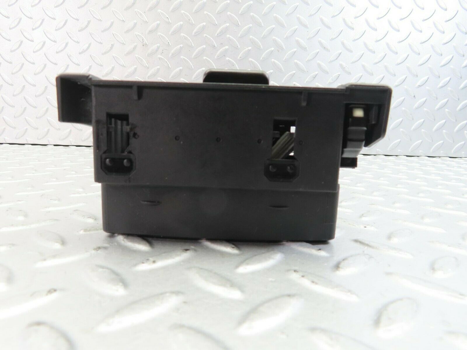 9398 Mercedes-Benz C124 300CE Coupe Dashboard Air Vent Left