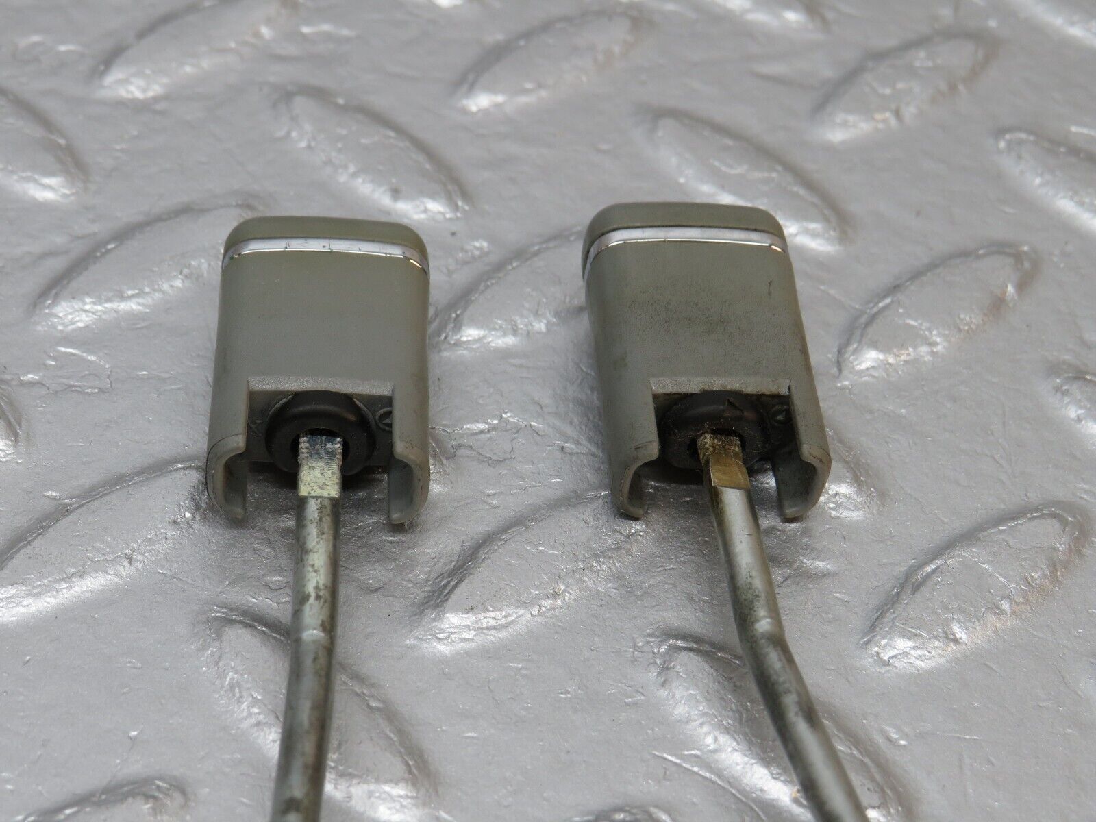 39752 Mercedes-Benz R129 320SL Coupe Door Lock Knob Pair