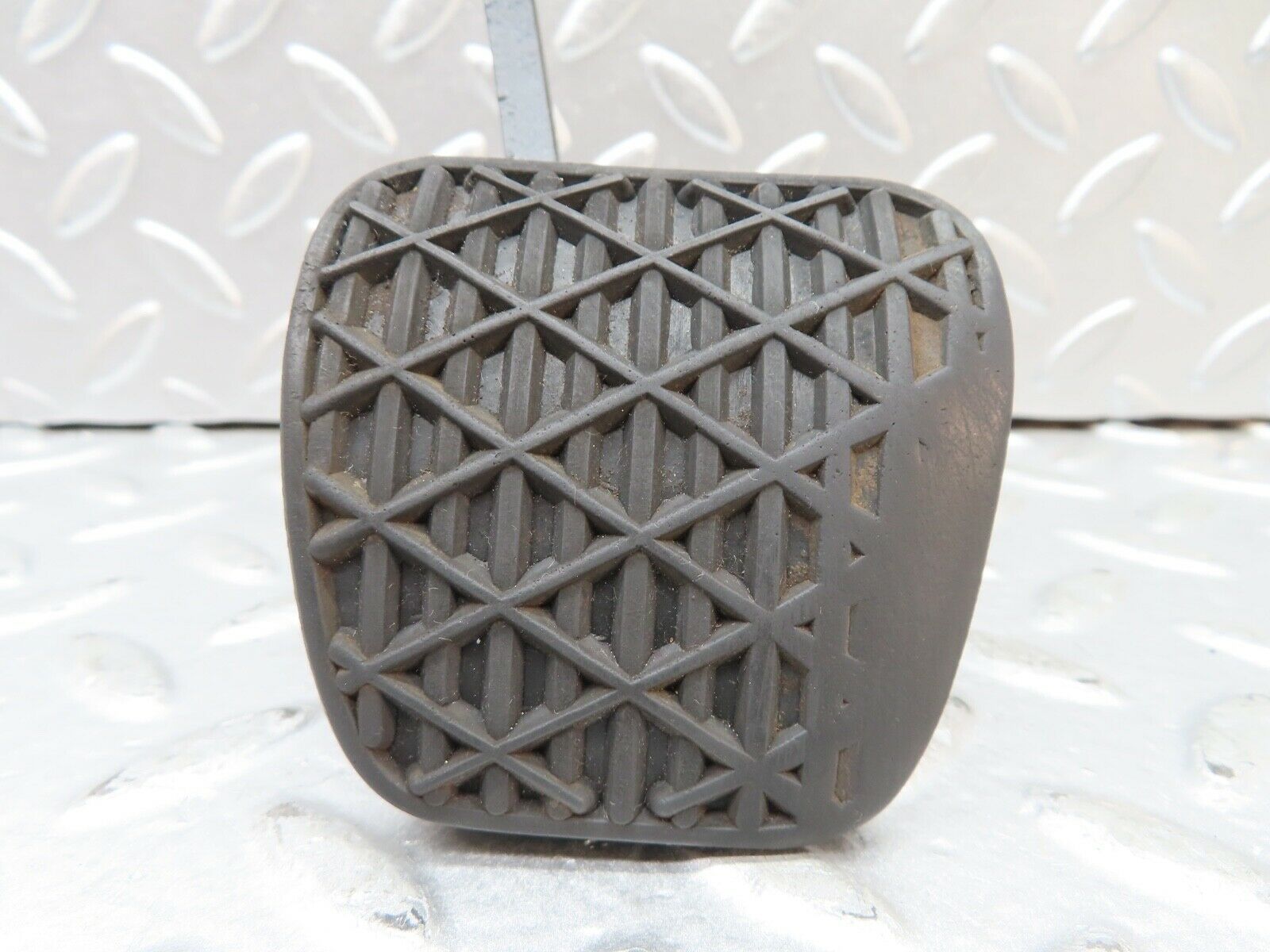 20362 Mercedes-Benz W114 280CE Coupe Brake Pedal With Rubber 1102910182