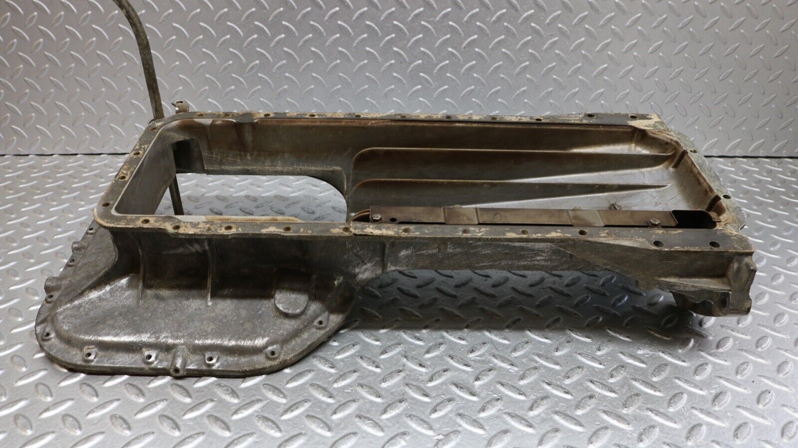 37172 Mercedes-Benz C126 420SEC Coupe Oil Pan Oil Sump 1170140002