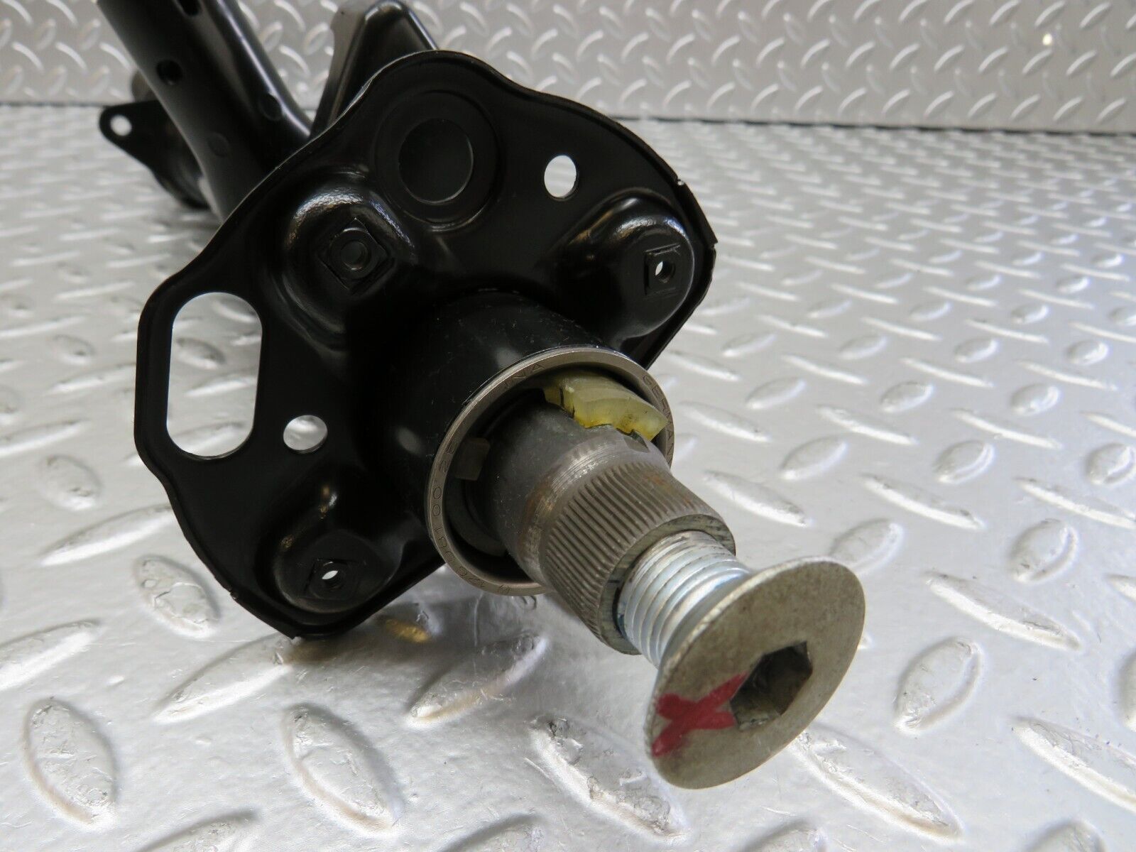 26643 Mercedes-Benz C124 220CE Coupe Steering Column RHD