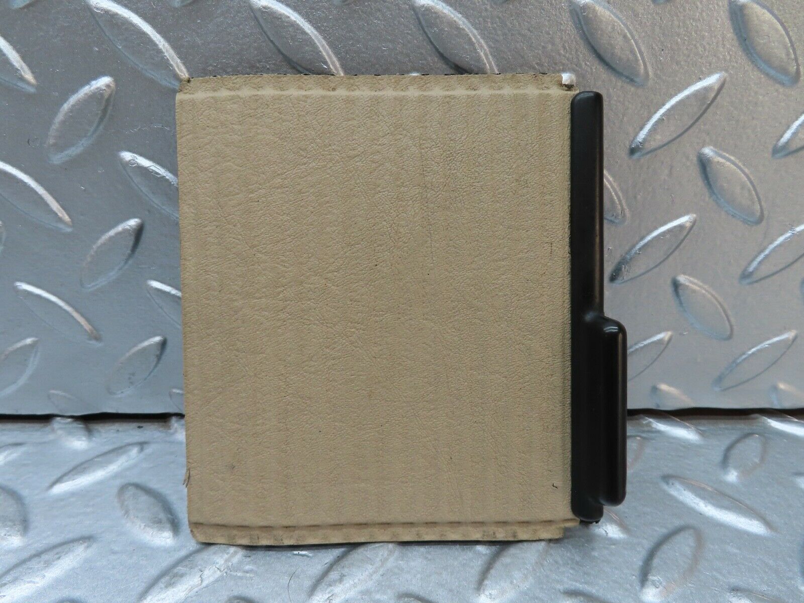 19918 Mercedes-Benz R129 300SL Coupe Centre Console Ashtray Shutter Cream