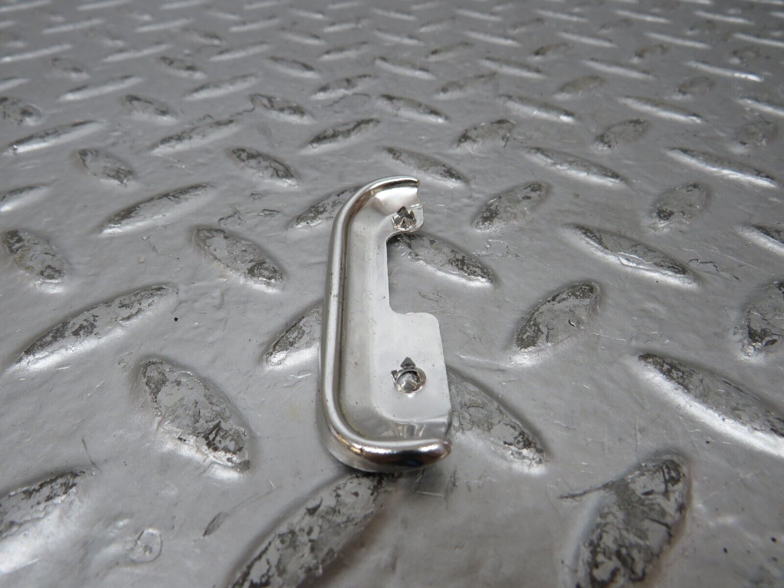 26361 Mercedes-Benz W116 450SE Front Right Interior Door Chrome Trim