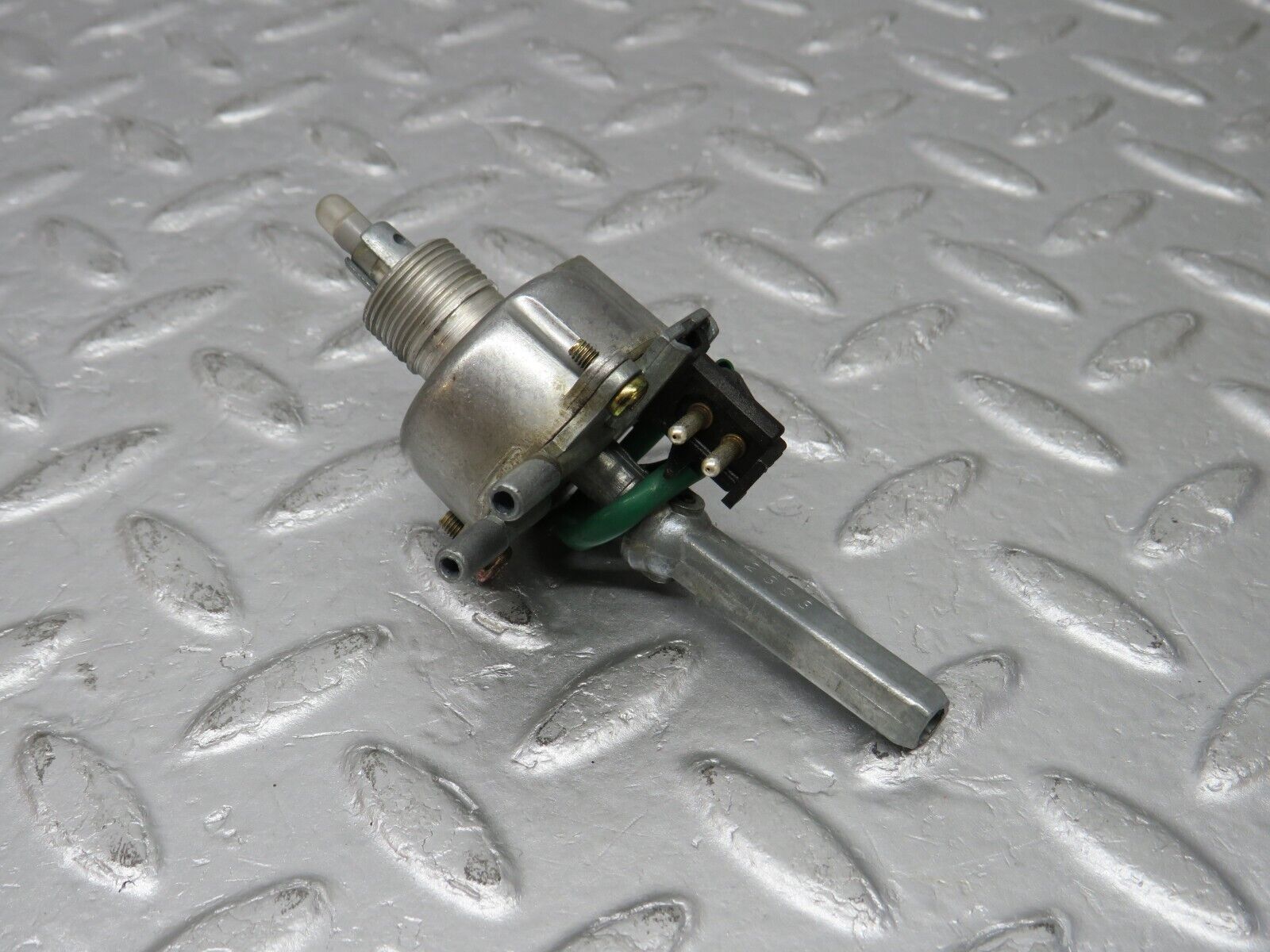 38839 Mercedes-Benz W201 190E 2.6L Heater Control Switch