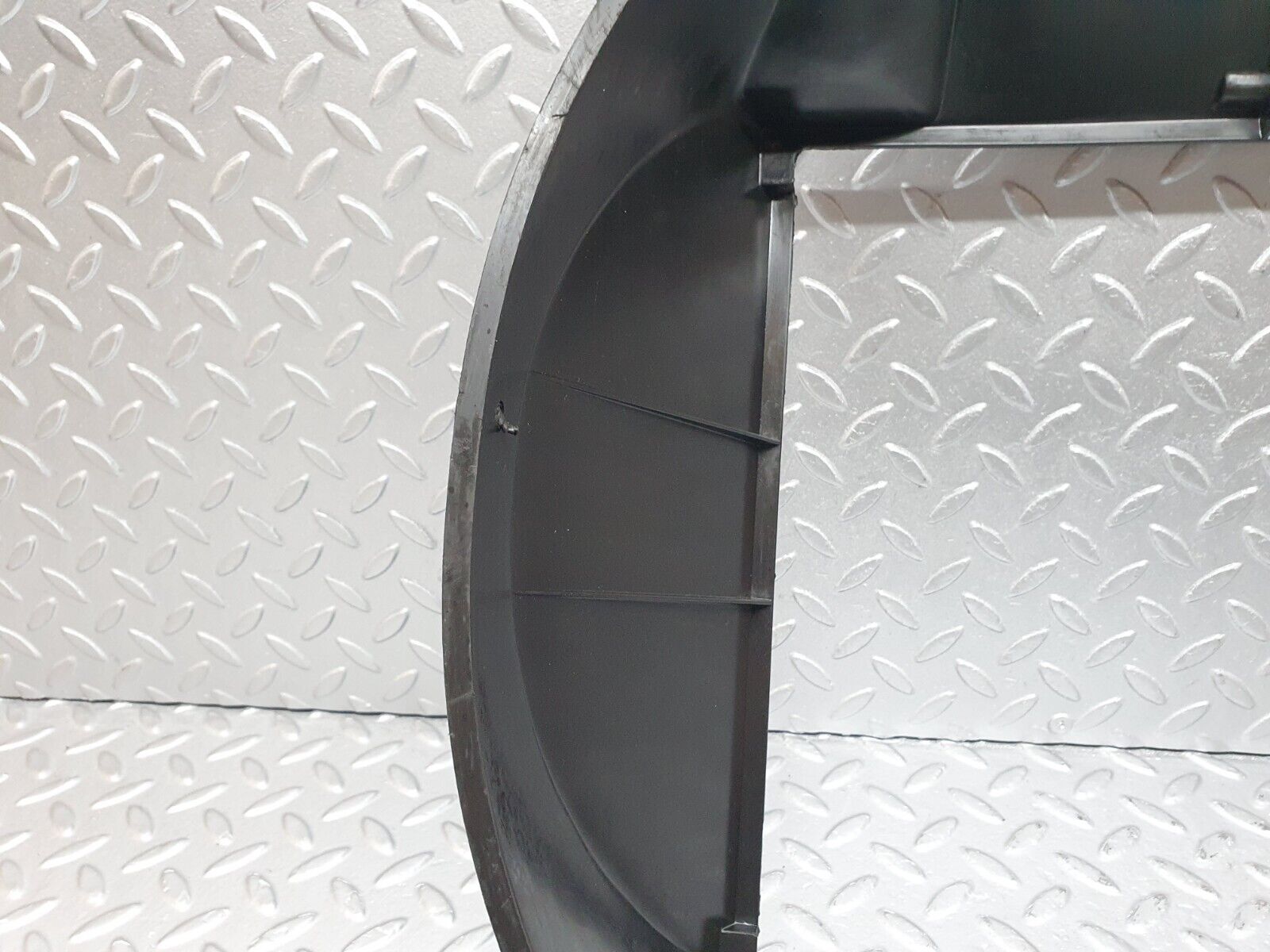 41467 Mercedes-Benz W124 200E Radiator Fan Shroud Fan Cover 1245050055