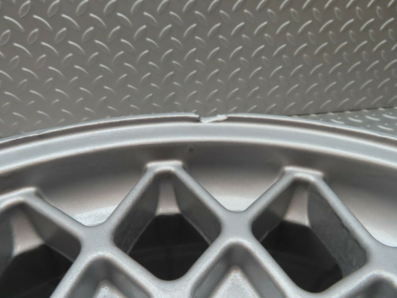 3860 Mercedes-Benz Alloy Wheel Fondmetal 7Jx15H2 ET23