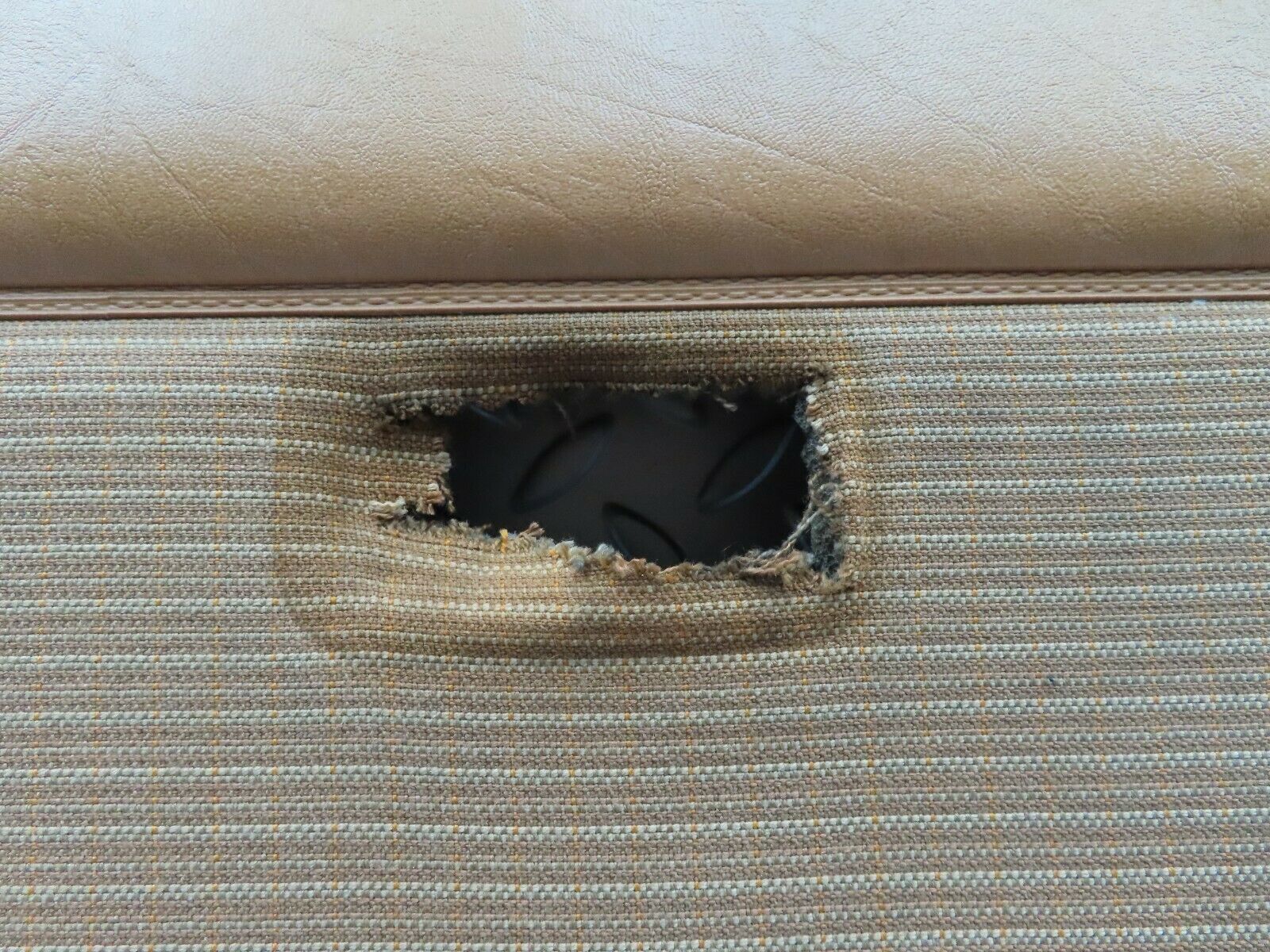 5722 Mercedes-Benz W123 200 Front Right Door Card