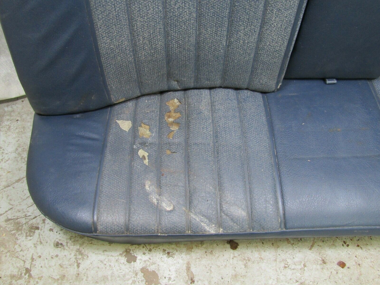 3256 Mercedes-Benz W108 Rear Seat Blue Faux Leather 1089240116