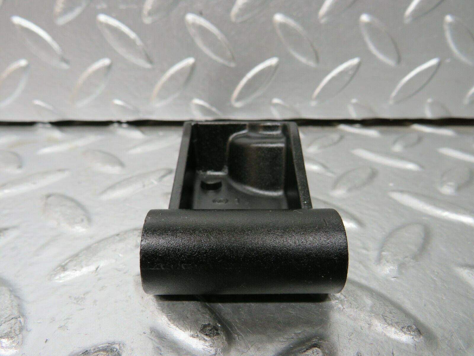 23424 Mercedes-Benz W116 350SE Accelerator Pedal Linkage Bracket 1163010218