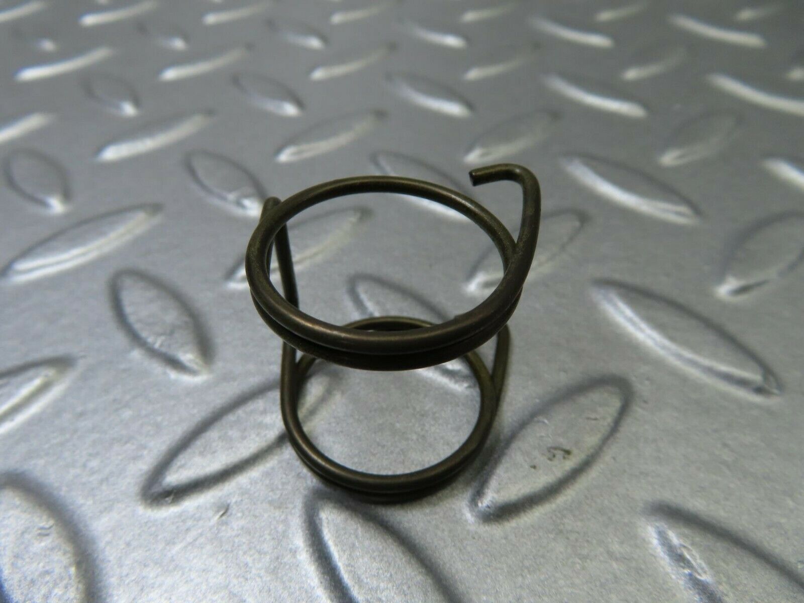 9131 Mercedes-Benz W108 Valve Rocker Arm With Retaining Spring