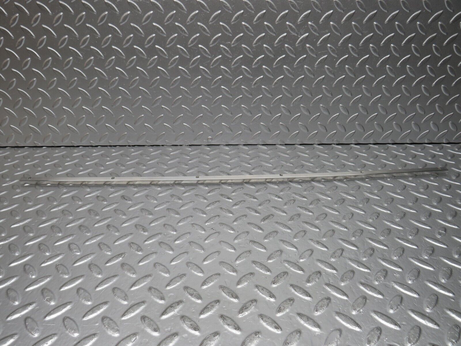 30504 Mercedes-Benz W124 230E Sunroof Chrome Trim