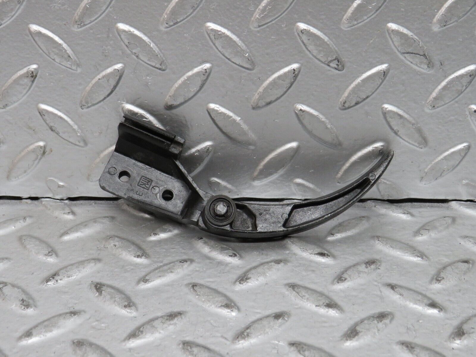 28310 Mercedes-Benz S123 240D Wagon Hood Opener Bonnet Opener Release