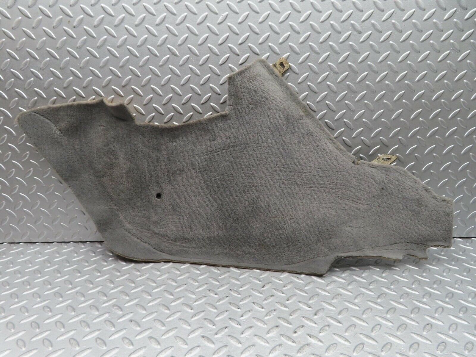 16524 Mercedes-Benz W124 260E Centre Console Carpet Left Side Grey