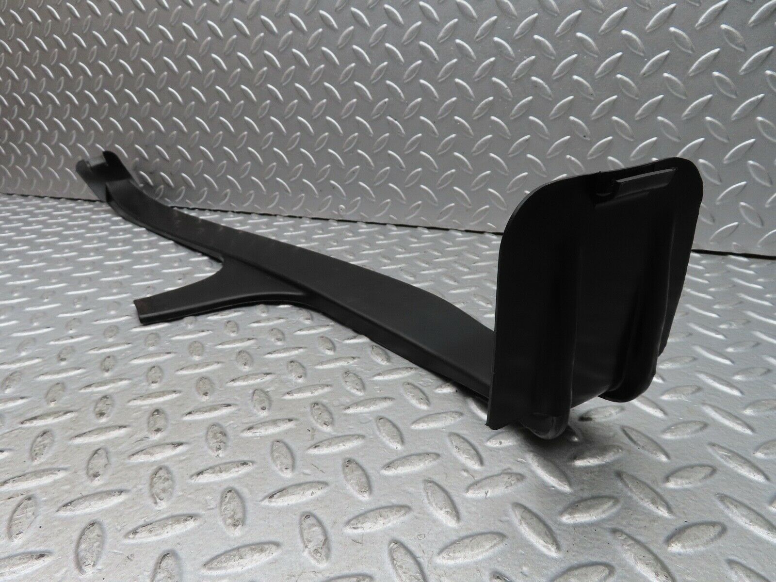 19033 Mercedes-Benz W123 300D Cable Channel Cover Rear Left