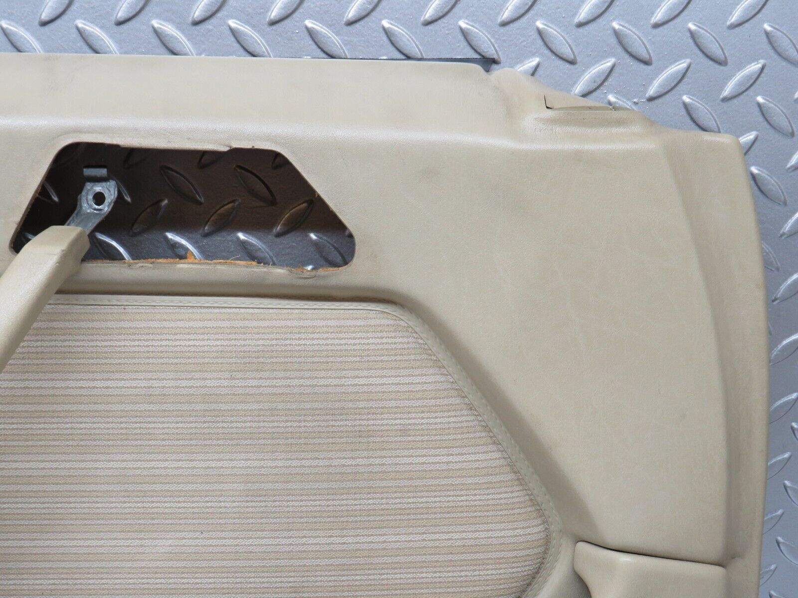 33923 Mercedes-Benz W124 260E Front Left Door Card