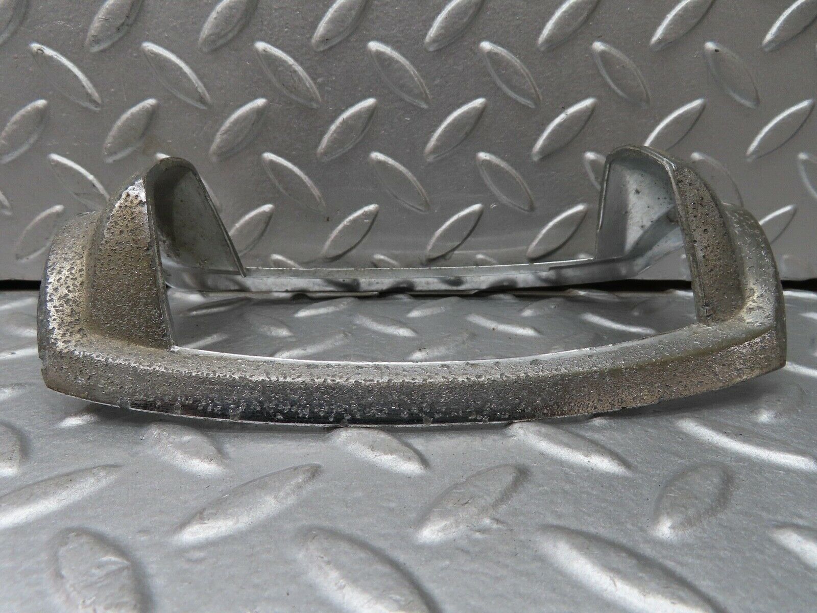 18664 Mercedes-Benz W120 W121 Ponton Tail Light Chrome Frame