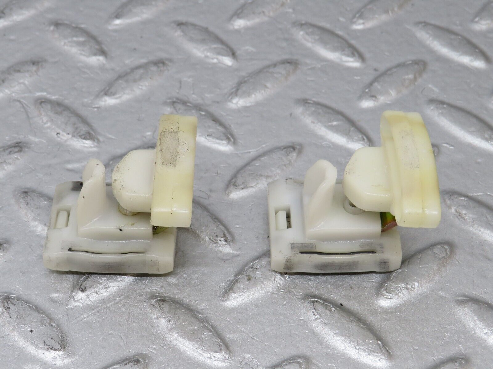 36050 Mercedes-Benz W126 420SE Power Window Regulator Accessories 2x