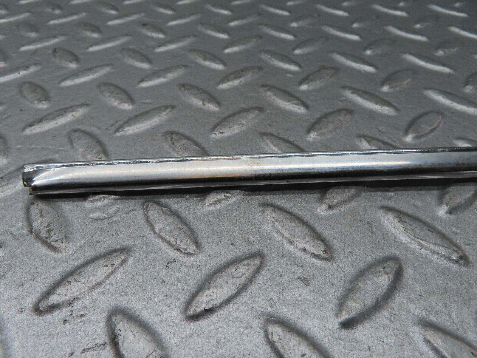 13192 Mercedes-Benz W111 220S Rear Right Door Window Chrome Frame