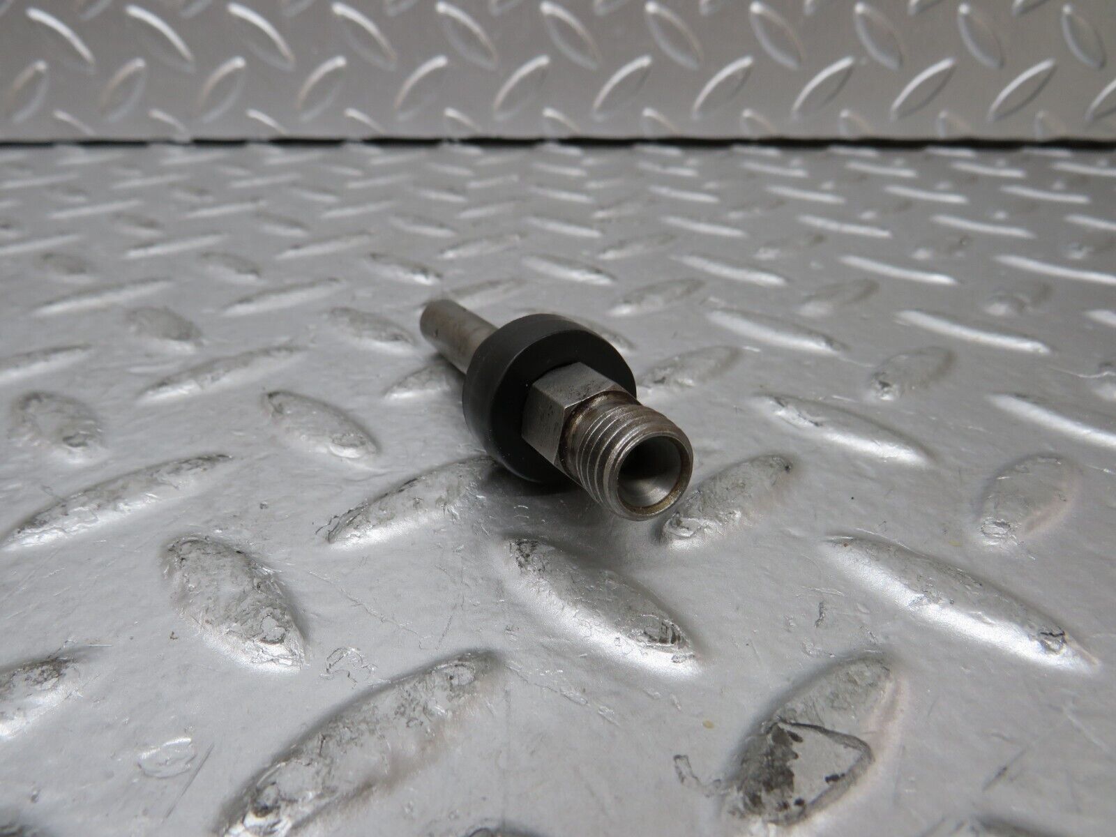 27428 Mercedes-Benz W123 280E Fuel Injector Bosch 0437502010