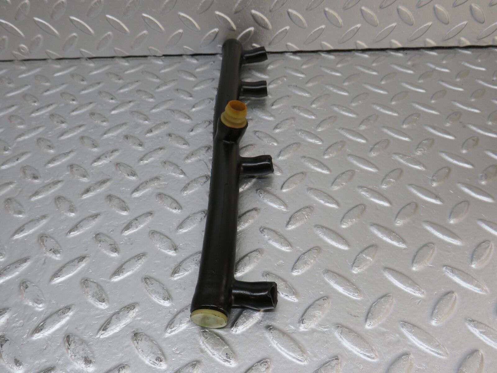 34455 Mercedes-Benz C126 380SEC Coupe Air Intake Breather Hose Pipe 1160940982